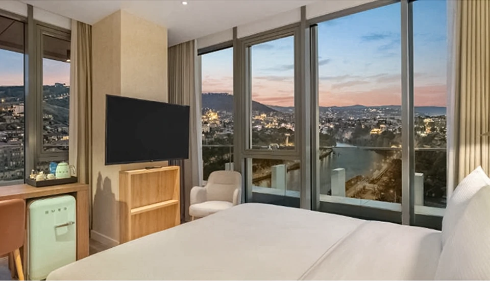 هتل هیلتون گاردن این ریور ویو تفلیس